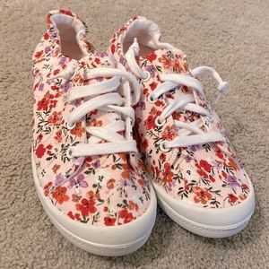Floral slip on floral lace shoes